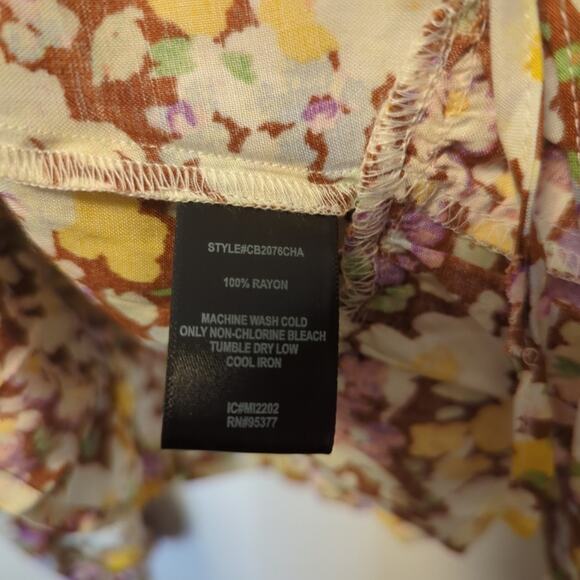 NWT floral sanctuary cinch top size medium - Picture 4 of 5